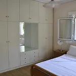 וילה Elli