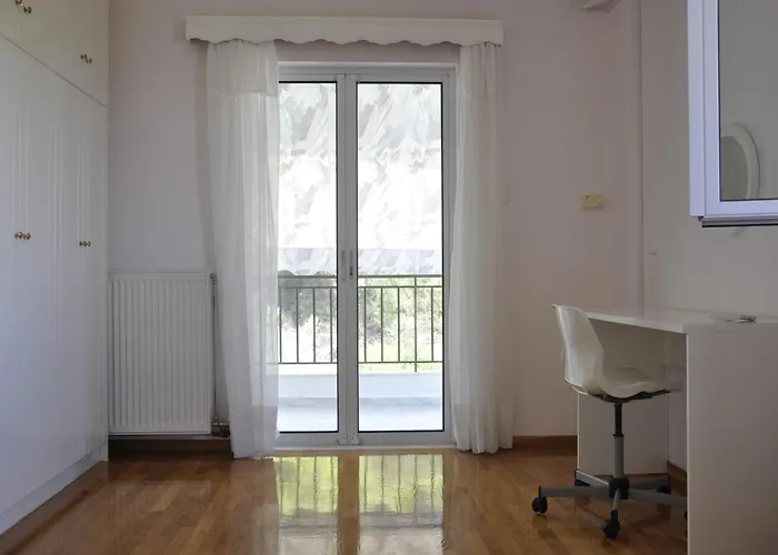 Elli Villa Kato Almiri